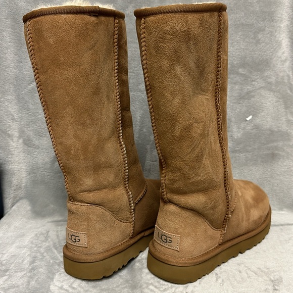 UGG Classic Tall II Boots Size 7 - Picture 5 of 7